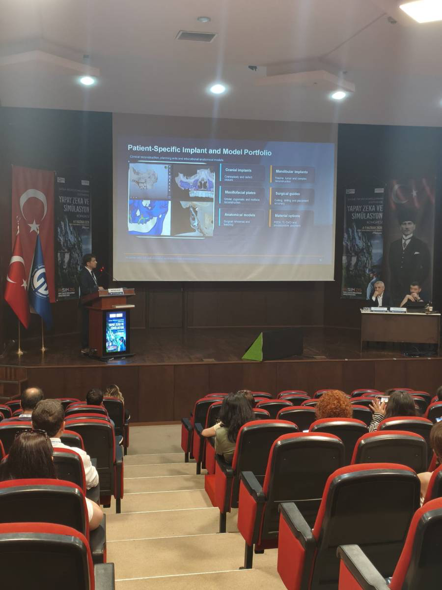 AISIM’26 salonunda KTÜ METAM’ın hasta spesifik implant ve model portföyü sunumu