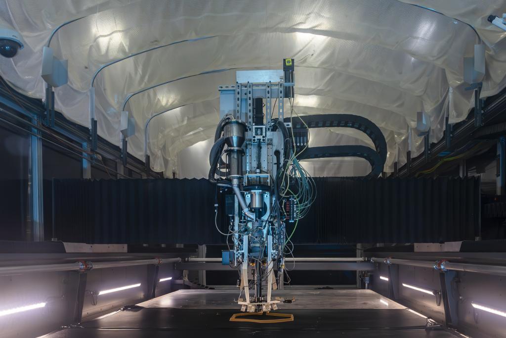 ORNL laboratuvarında büyük ölçekli katmanlı imalat sistemi