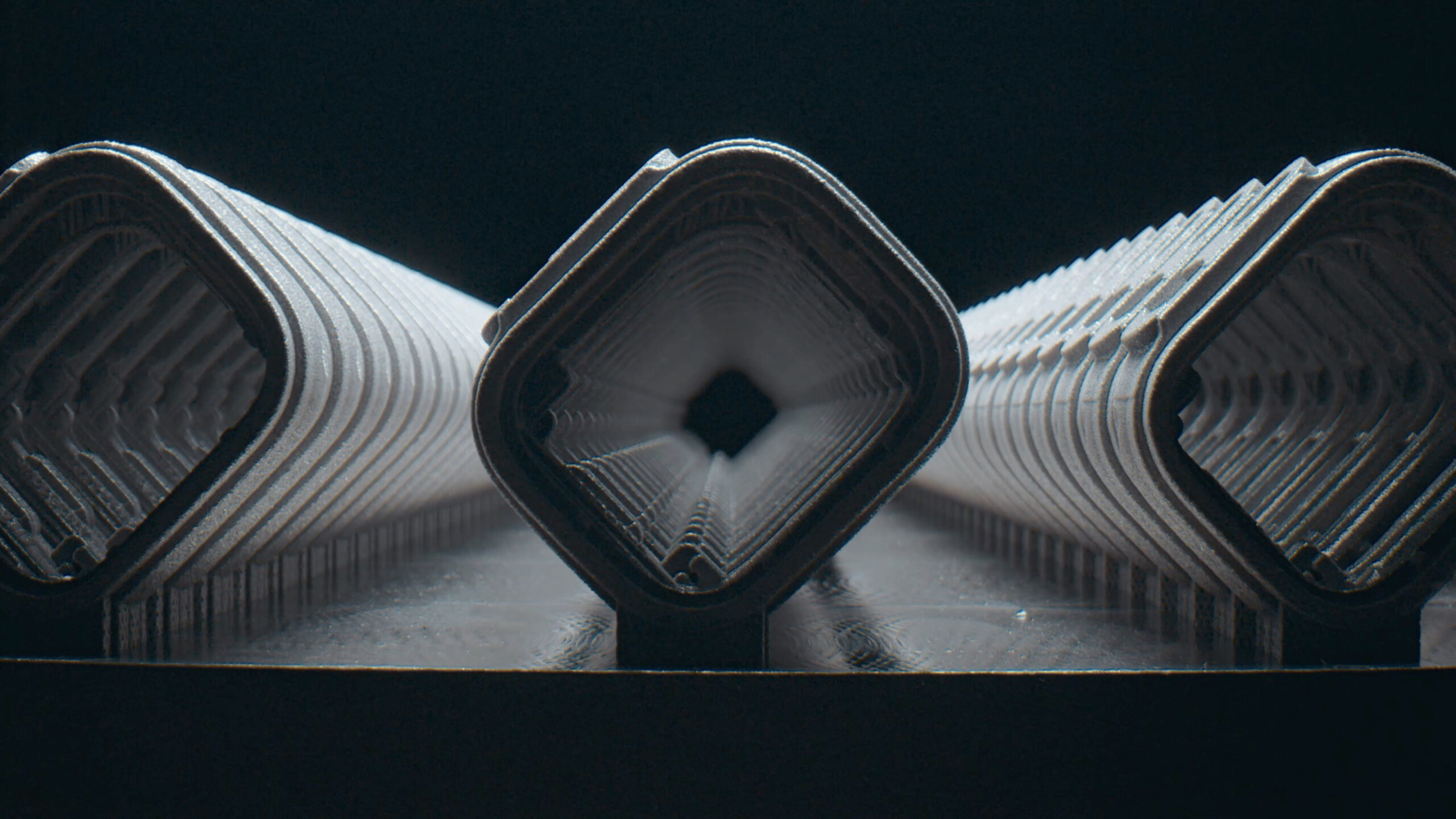 Metal 3D baskıyla üretilen titanyum Apple Watch kasaları